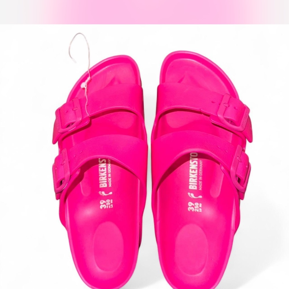 Birkenstock Pink Sandals with Adjustable Straps Never worn